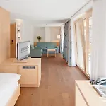 アリステラ スイスフレア ホテル